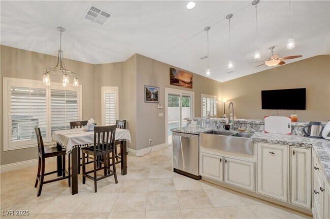 Building Photo - 4056 Bottiglia Ave