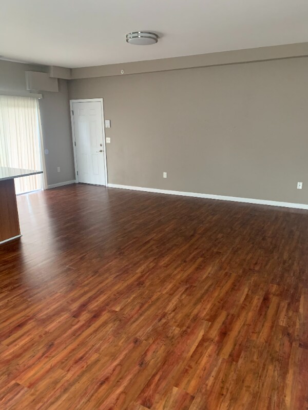 Building Photo - 720 Ohio Pike