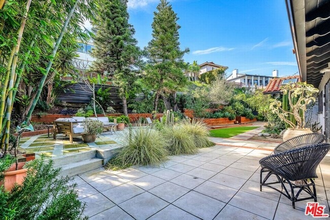 Building Photo - 4267 Don Jose Dr