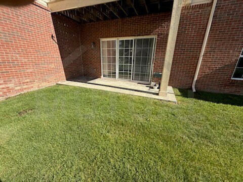 Building Photo - 48449 Manor Bridge Dr
