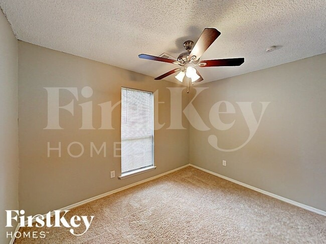 Building Photo - 1199 Paddocks Way