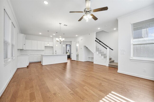 Building Photo - 11926 Briarwood Hill Way