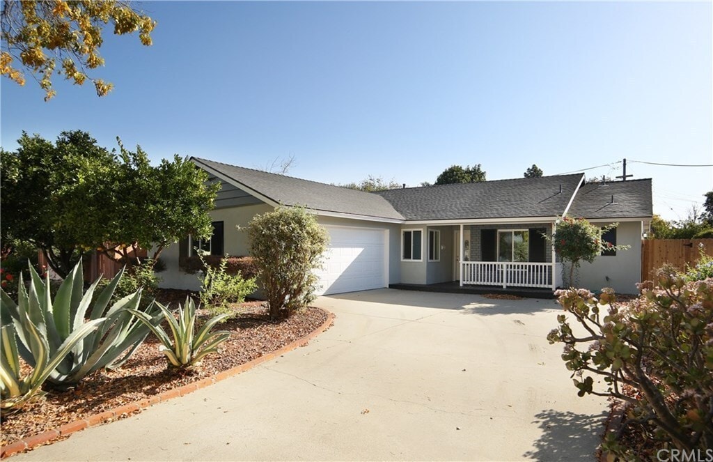 Building Photo - 1282 W Newport St