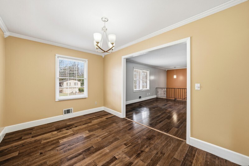 Building Photo - 2351 Emerald Falls Dr