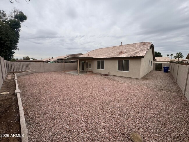 Building Photo - 14634 W Marcus Dr