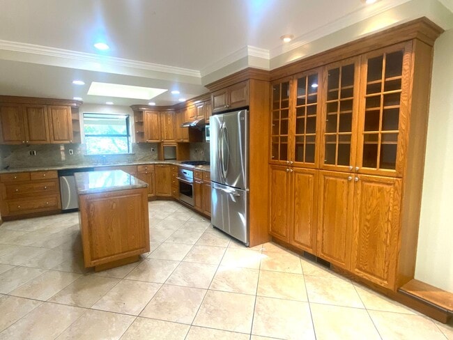 Building Photo - Pleasanton Heights 3BD, 2BA, Single Story, Great Location near downtown, Top Schools