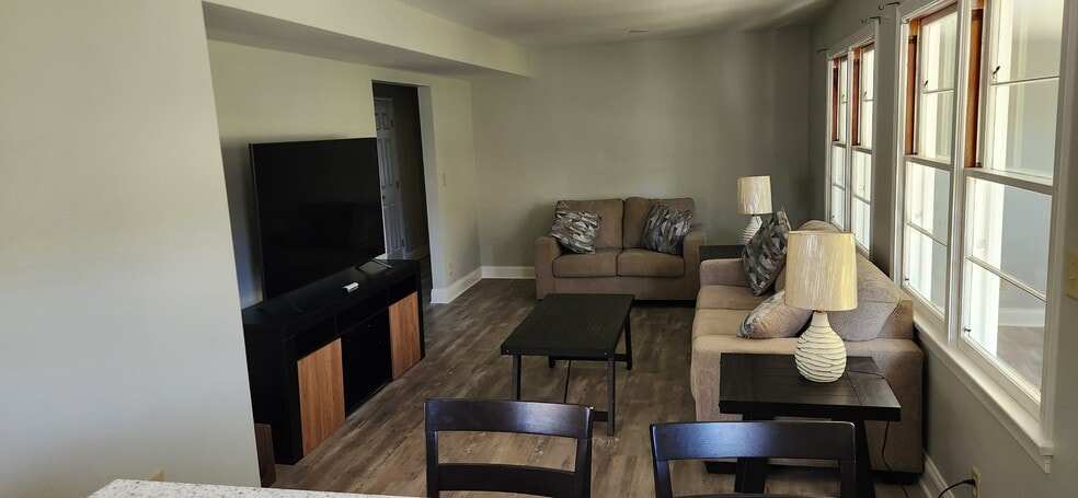 Building Photo - 3533 N Buffalo St