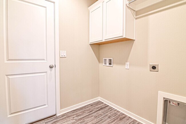 Building Photo - 2714 Southwest St