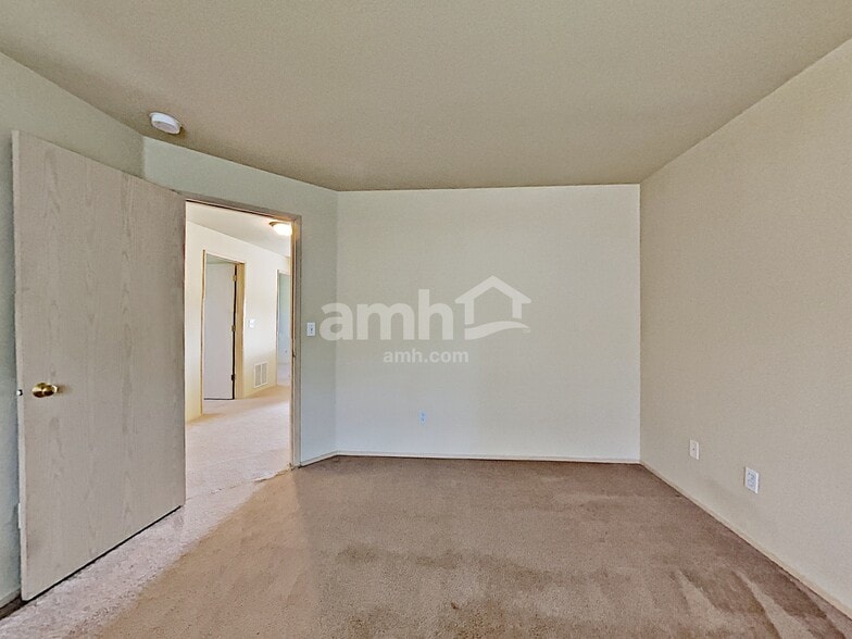 Building Photo - 6304 88th Street Ct E