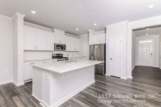 Building Photo - 1657 Singing Bird Trl