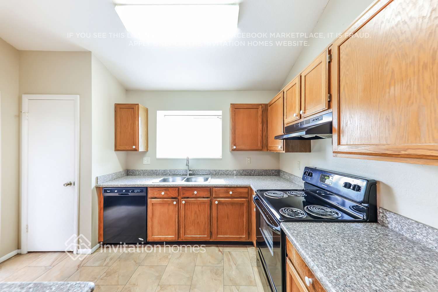 Building Photo - 8833 W Vogel Ave