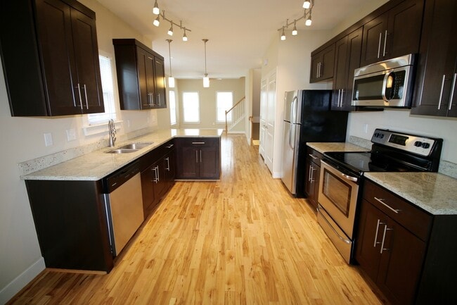 Building Photo - McDonald Realty, LLC