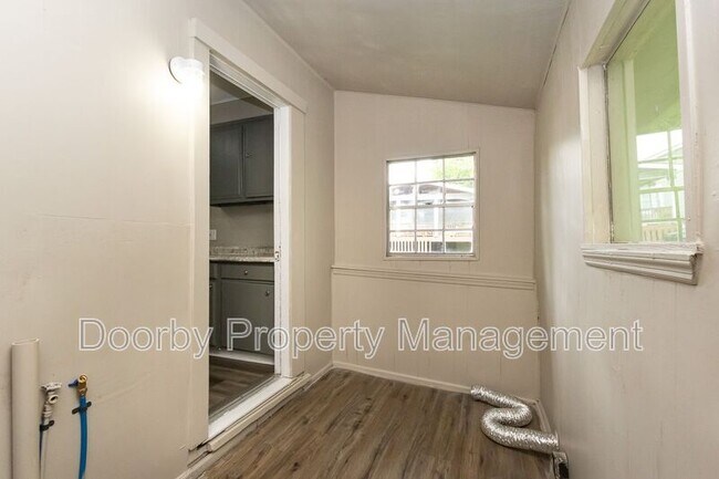 Building Photo - 619 Shannon Ave