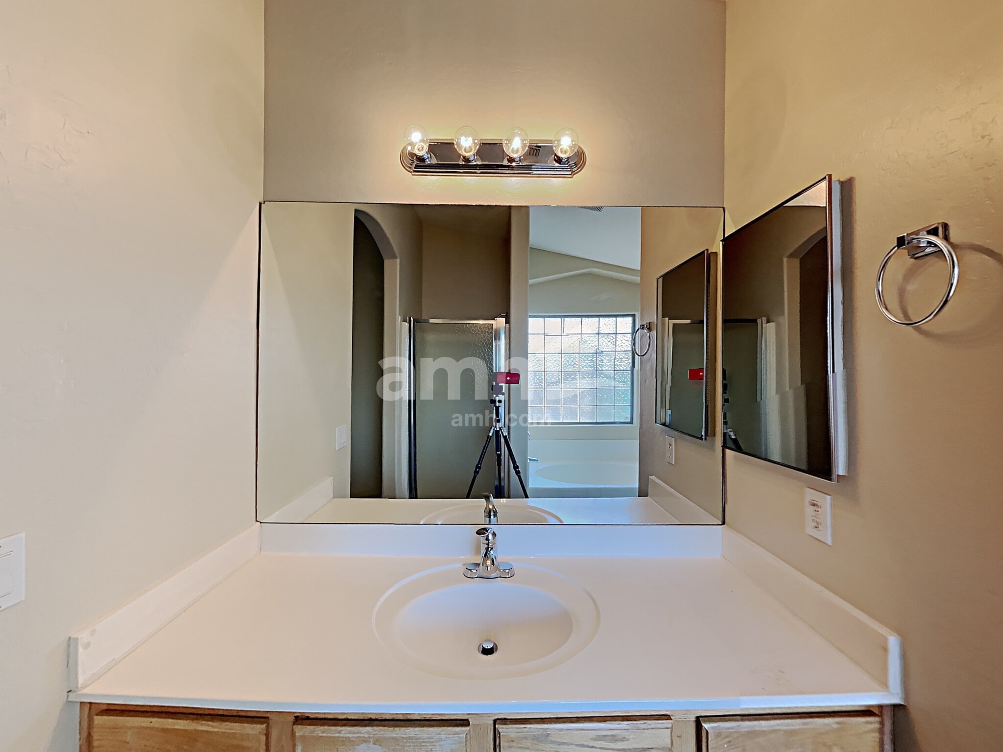 Building Photo - 7364 W Ocotillo Rd