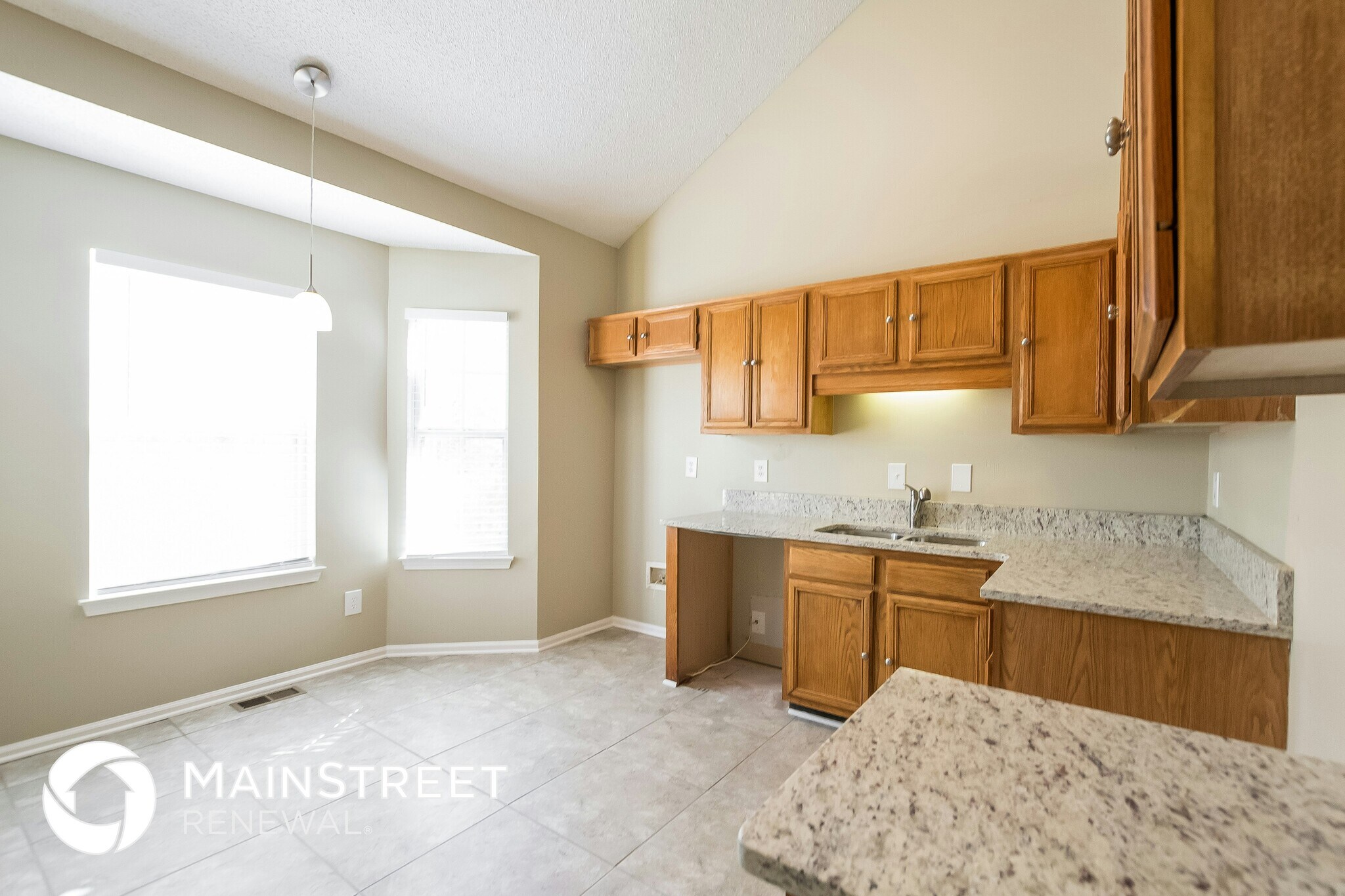 Building Photo - 7370 Hunters Ridge Dr