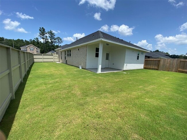 Building Photo - 40414 Gerygone Ln