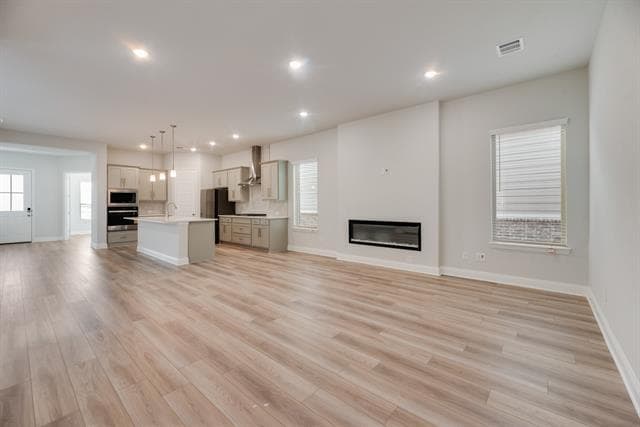 Building Photo - 7009 Sunset Blvd