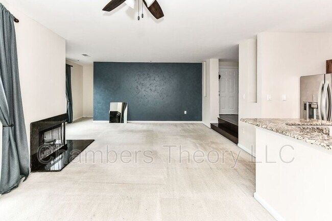 Building Photo - 275 S Pickett St