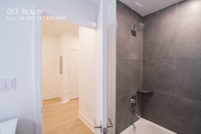 Building Photo - 1 Bed Fishtown Apartment