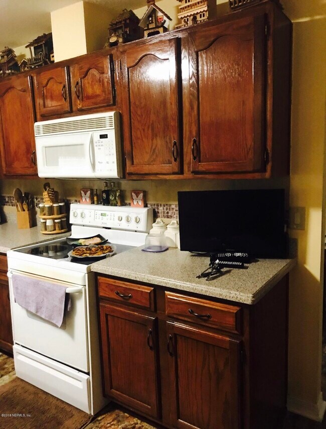 Building Photo - 8179 Crosswind Rd