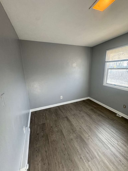 Building Photo - 1334 Juniper Dr