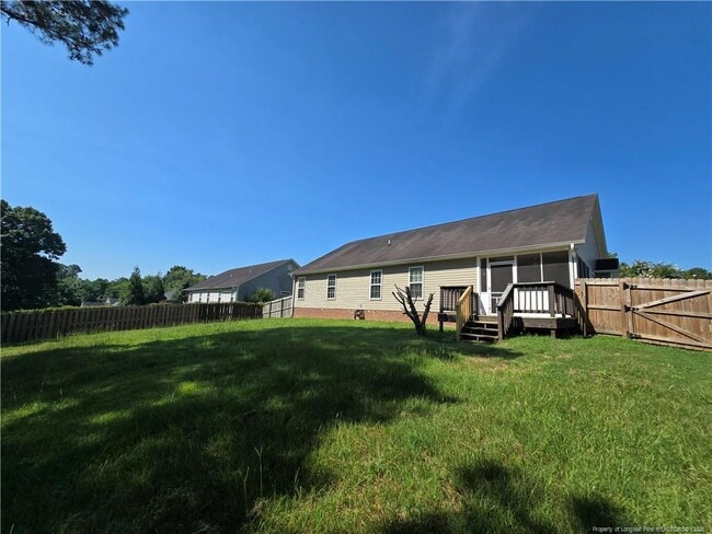 Building Photo - 150 Bear Creek Dr