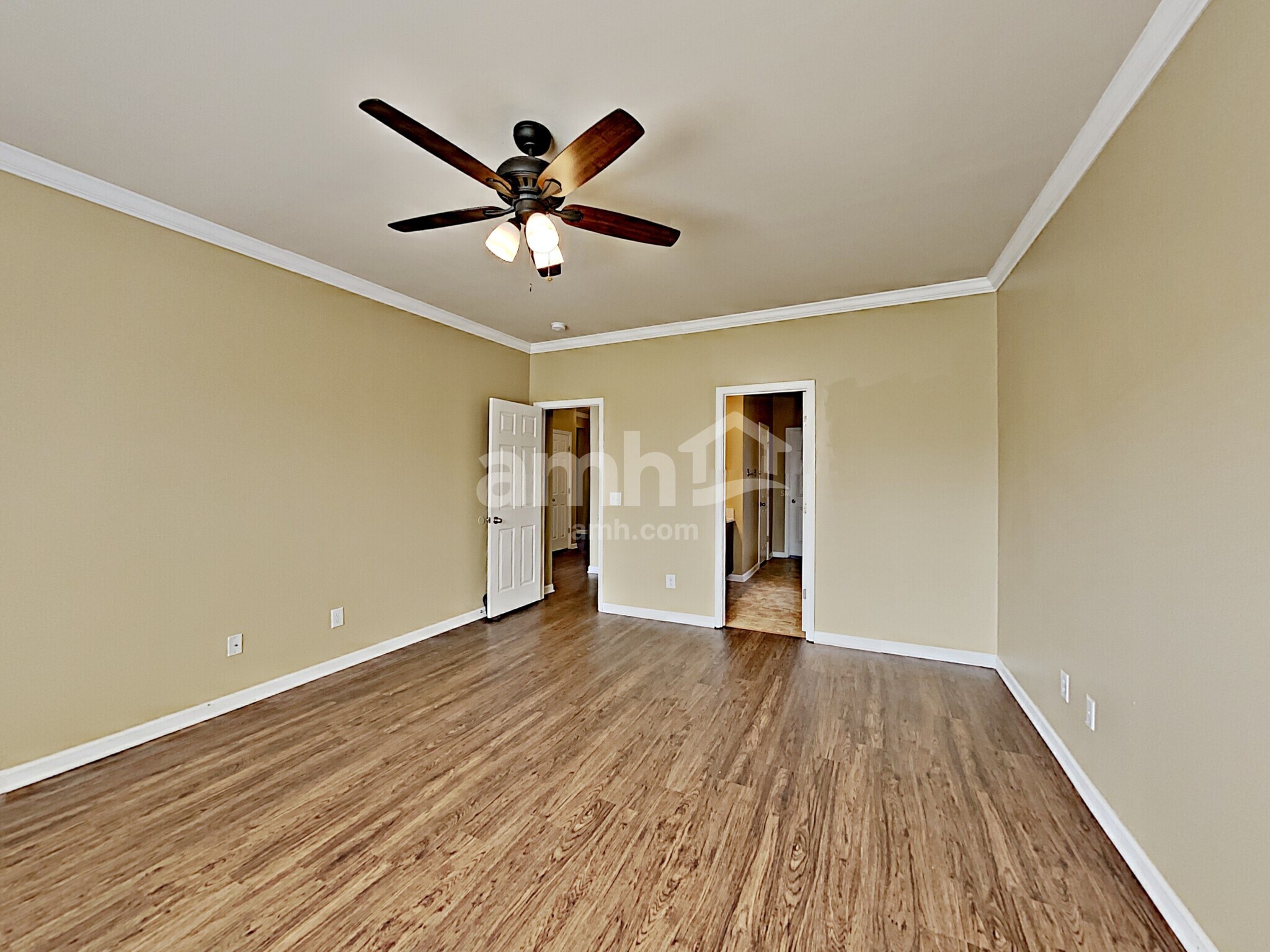 Building Photo - 1025 Addington Rd