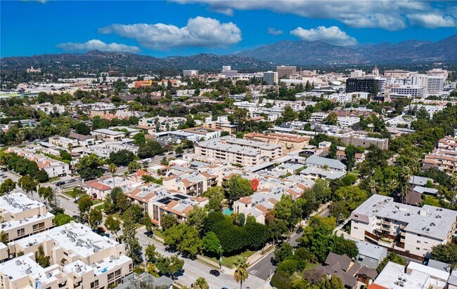 Building Photo - 497 E California Blvd
