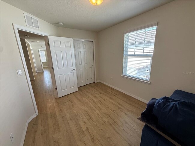 Building Photo - 9154 Hillcroft Dr