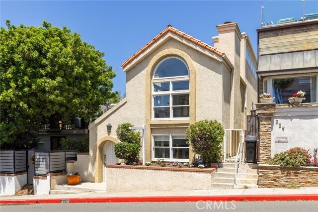 Primary Photo - 225 27th St
