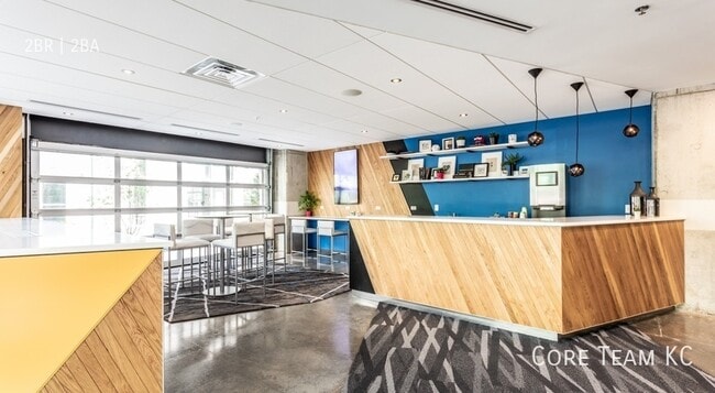 Building Photo - 2705 McGee Trafficway