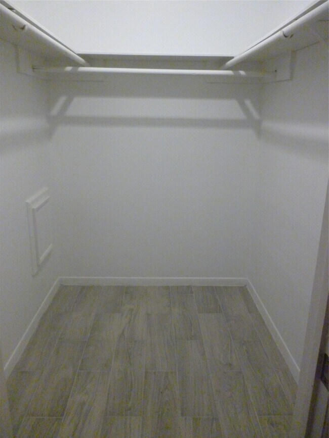 Building Photo - 2822 Mesquite Dr