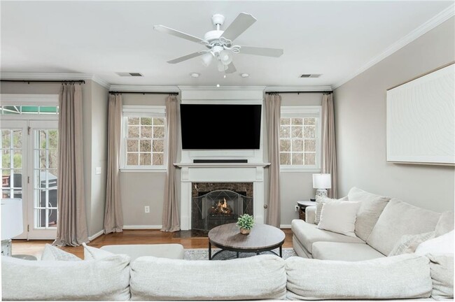 Building Photo - 4735 Longcourt Dr