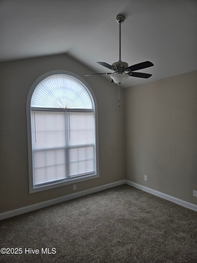 Building Photo - 3905 Granada Dr