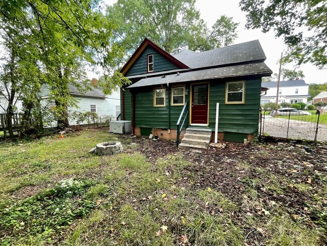 Building Photo - 313 Beech St