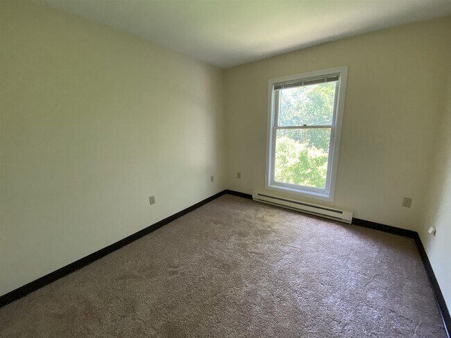 Building Photo - 133 Eastern Ave