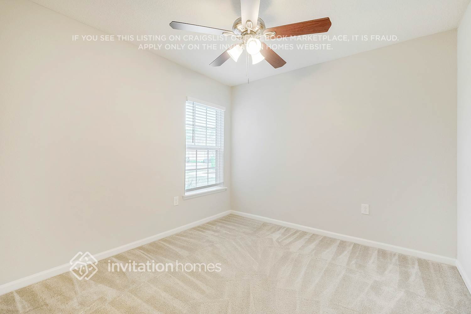 Building Photo - 115 Santorini Ct