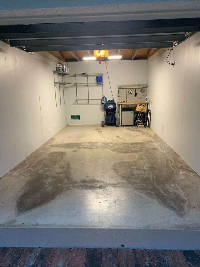 Building Photo - High Season Rental on Siesta Key at Turtle...