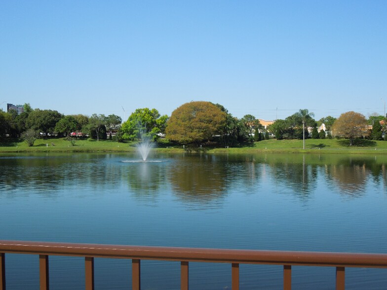 Building Photo - 2699 Pine Ridge Way E