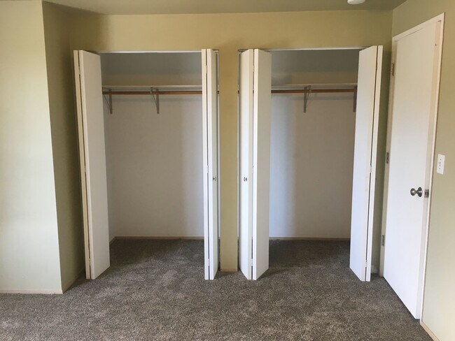 Building Photo - Cute 3 Bedroom House Near Lakeway