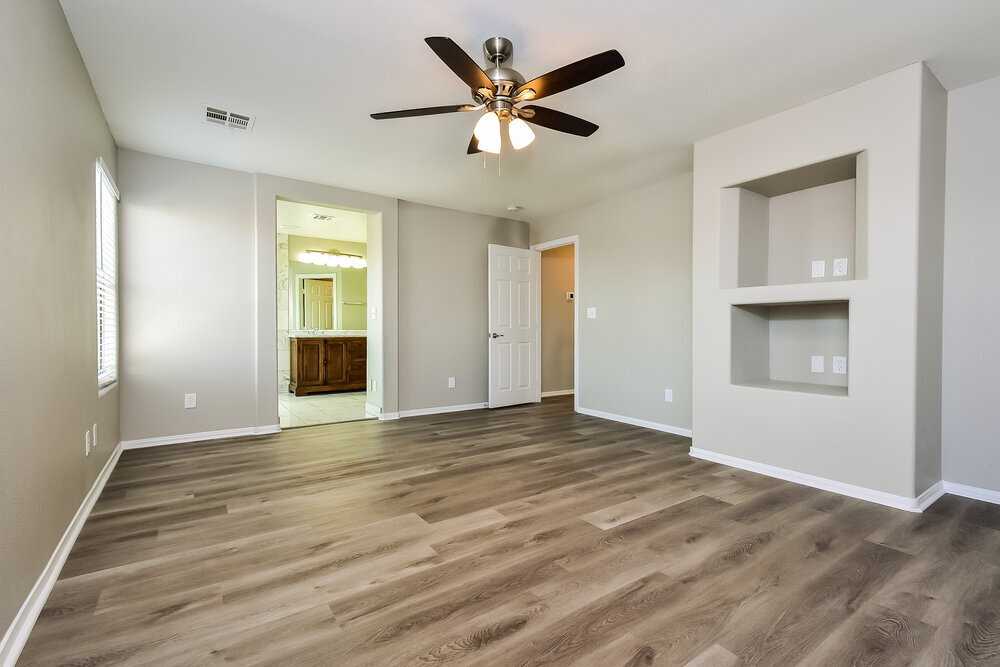 Building Photo - 8429 Shady Pines Dr