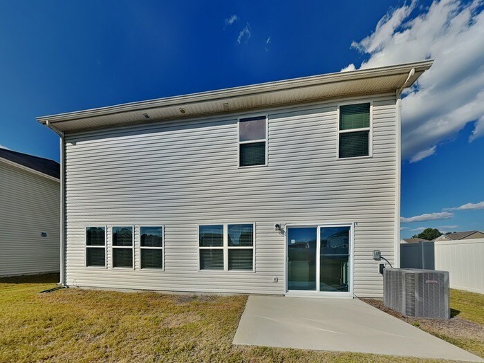Building Photo - 1041 Cloverdale CT