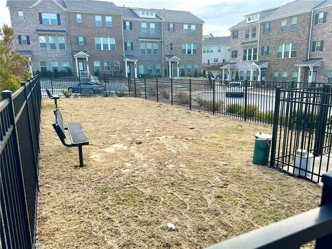 Building Photo - 3668 Hidden Valley Cir