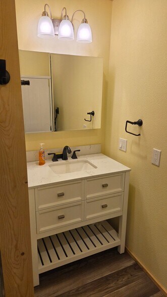 Building Photo - 25421 Marine Dr