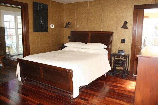 Building Photo - Historic Character Meets Modern Comfort
