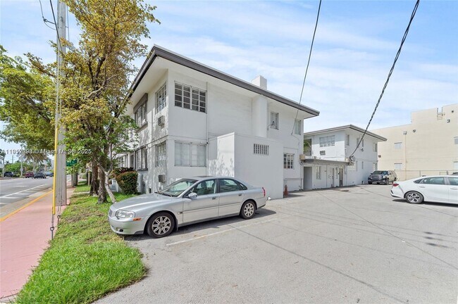 Building Photo - 301 86th St