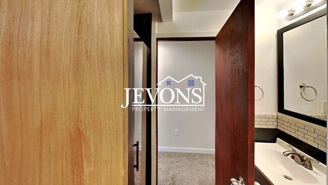 Building Photo - Water and sewer included! Comfortable 3-be...