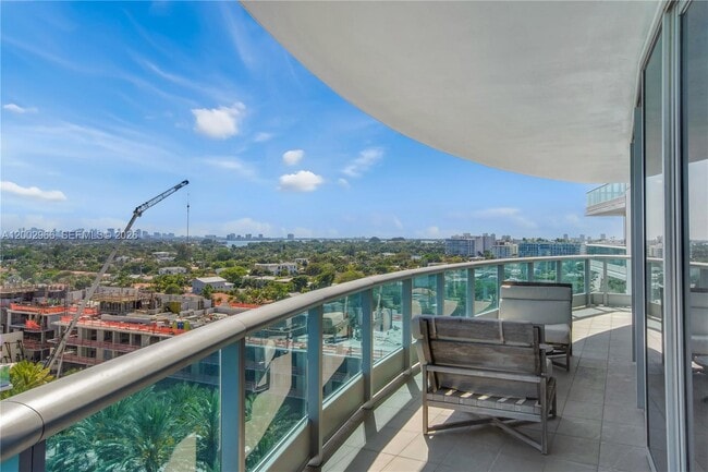Building Photo - 9401 Collins Ave