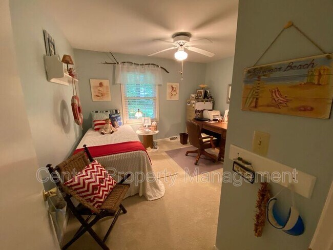 Building Photo - 4724 Coach Hill Dr