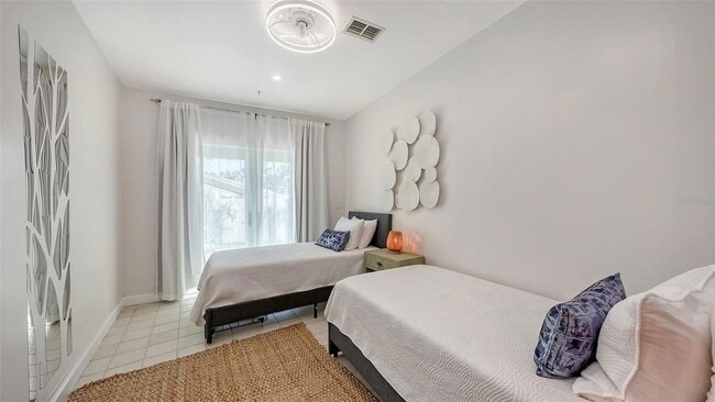 Building Photo - 3604 Casey Key Rd